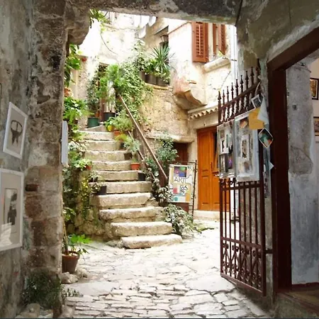 Vaal In With Balcony * Rovinj