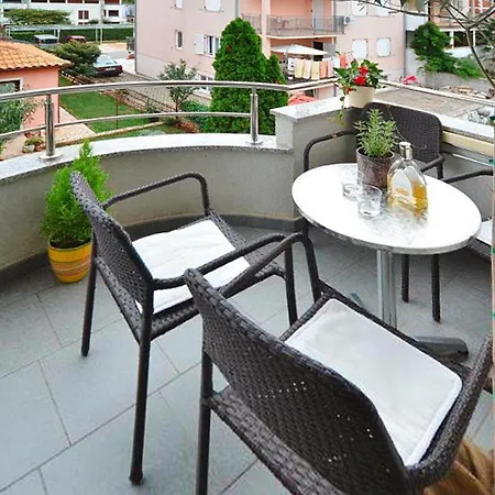 Vaal In Rovinj, With Balcony *