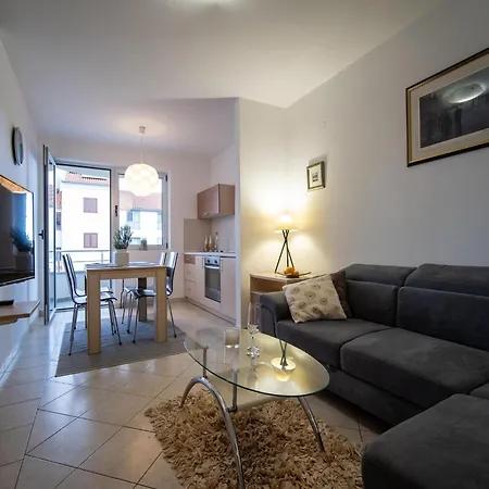 Vaal In Rovinj, With Balcony Apartment