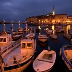 Vaal In Rovinj, With Balcony