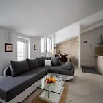 Vaal In Rovinj, With Balcony