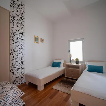 Vaal In Rovinj, With Balcony