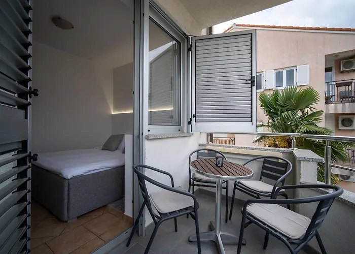 Vaal In Rovinj, With Balcony