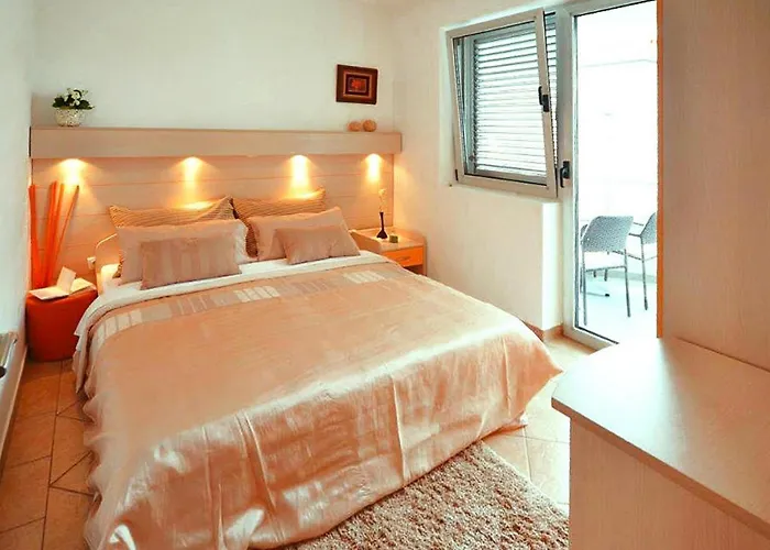 Vaal In Rovinj, With Balcony 罗维尼